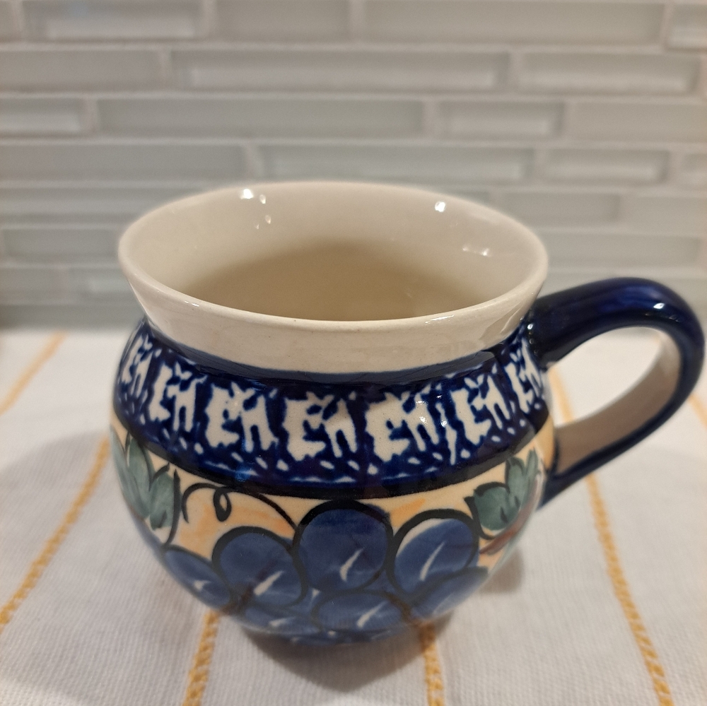 Blue Rose Polish Pottery Boleslawiec Grapes Bell Shaped Mug - Picture 2 of 6